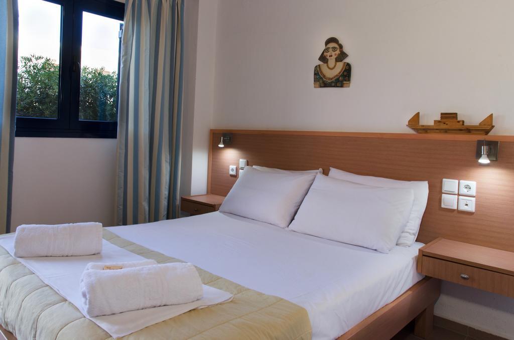 Yialos Studios-apartments Makry Gialos (Crete)